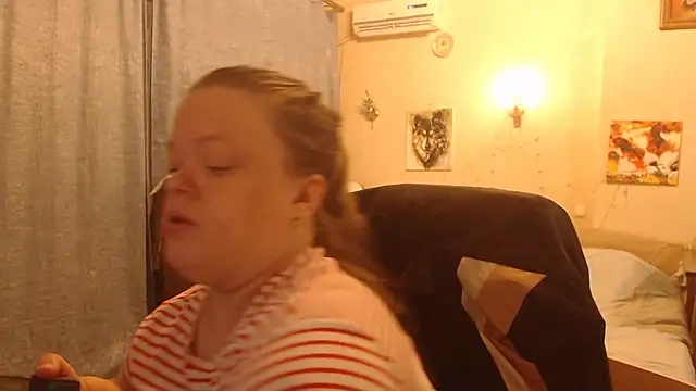 Snapshot of Janiffer_MiMi chatting on December 7, 2024, 8:16 pm Janiffer MiMi online show from December 7, 2024, 8:16 pm