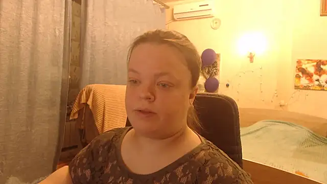 Snapshot of Janiffer_MiMi chatting on January 6, 2025, 7:13 pm Janiffer MiMi online show from January 6, 2025, 7:13 pm