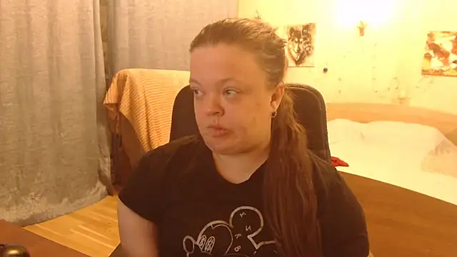 Snapshot of Janiffer_MiMi chatting on January 23, 2025, 12:57 am Janiffer MiMi online show from January 23, 2025, 12:57 am