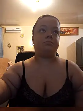 Snapshot of Janiffer_MiMi chatting on January 30, 2025, 7:04 pm Janiffer MiMi online show from January 30, 2025, 7:04 pm