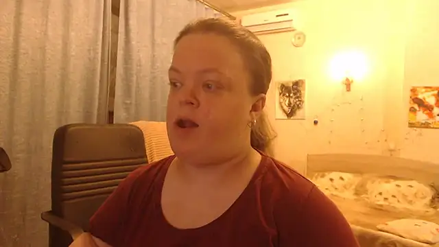 Snapshot of Janiffer_MiMi chatting on January 31, 2025, 1:11 am Janiffer MiMi online show from January 31, 2025, 1:11 am