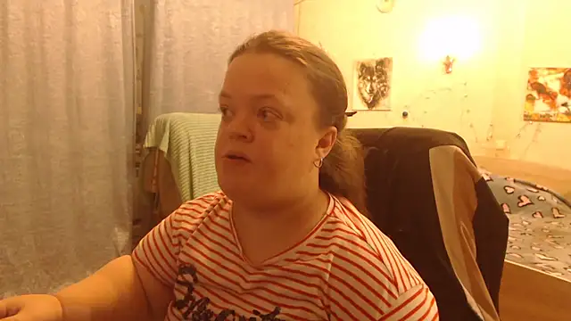 Snapshot of Janiffer_MiMi chatting on February 14, 2025, 1:34 am Janiffer MiMi online show from February 14, 2025, 1:34 am