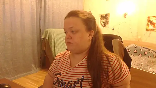 Snapshot of Janiffer_MiMi chatting on February 14, 2025, 4:37 am Janiffer MiMi online show from February 14, 2025, 4:37 am