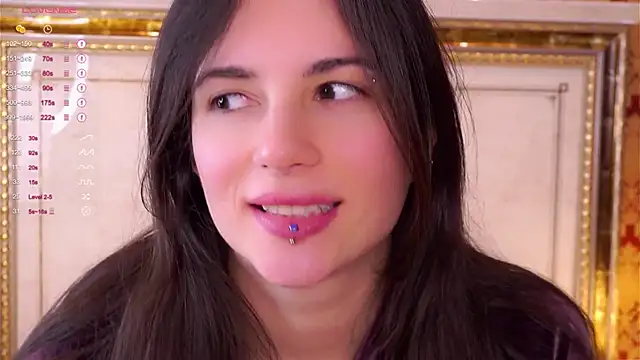 Snapshot of Holla_Molly chatting on February 16, 2025, 12:21 pm Holla Molly online show from February 16, 2025, 12:21 pm