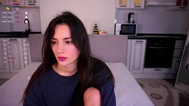 Snapshot of Holla_Molly chatting on February 22, 2025, 1:02 pm Holla Molly online show from February 22, 2025, 1:02 pm