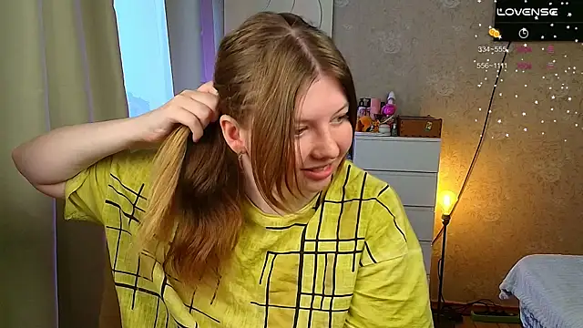 Vivian cutie online show from October 5, 2025, 12:36 pm