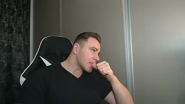 Thori92 online show from February 21, 2026, 5:36 pm