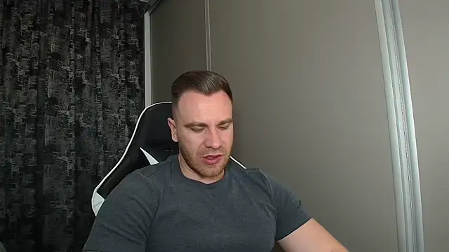 Thori92 online show from March 12, 2026, 5:52 pm