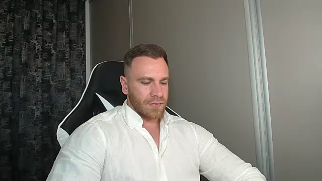 Thori92 online show from June 5, 2026, 6:02 pm
