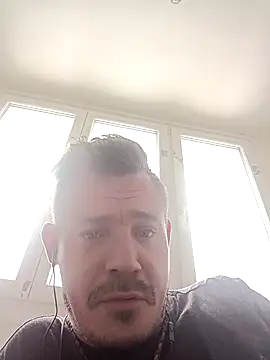 Snapshot of Ivanekkral chatting on February 16, 2026, 9:38 am Ivanekkral online show from February 16, 2026, 9:38 am