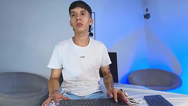 JacoboSwam online show from March 5, 2025, 4:24 am