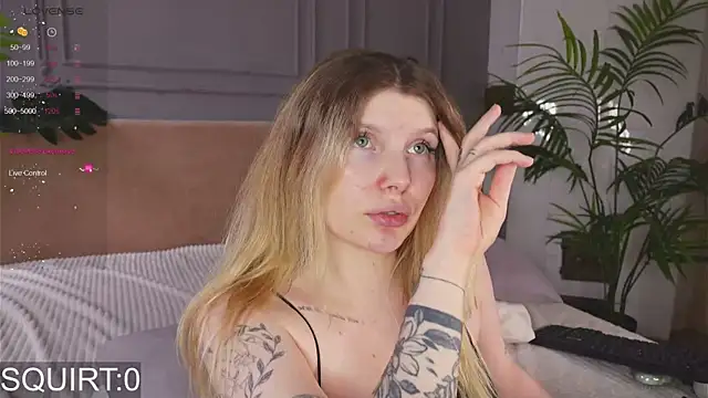 Snapshot of _aleksa_ chatting on March 3, 2026, 9:37 am aleksa online show from March 3, 2026, 9:37 am