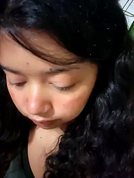 Peach Girll online show from October 28, 2025, 10:41 am