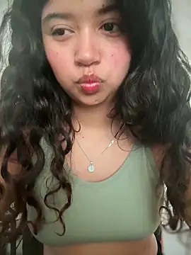 Peach Girll online show from April 10, 2026, 8:02 pm