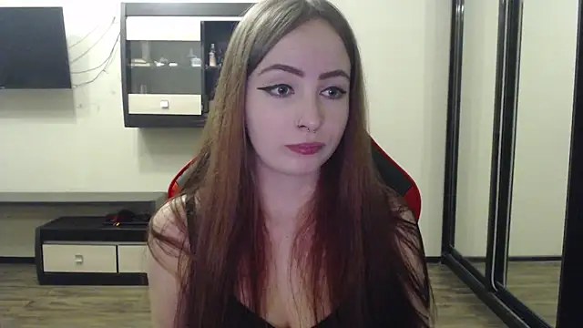 Laralianna online show from February 18, 2025, 12:39 pm