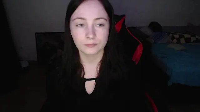 Laralianna online show from March 4, 2026, 4:29 am