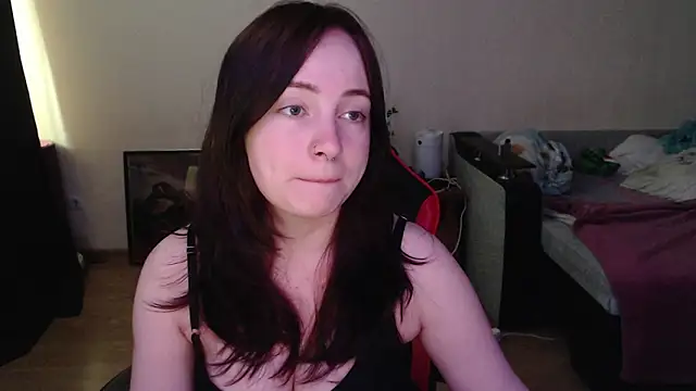 Snapshot of Laralianna chatting on May 27, 2026, 11:18 am Laralianna online show from May 27, 2026, 11:18 am
