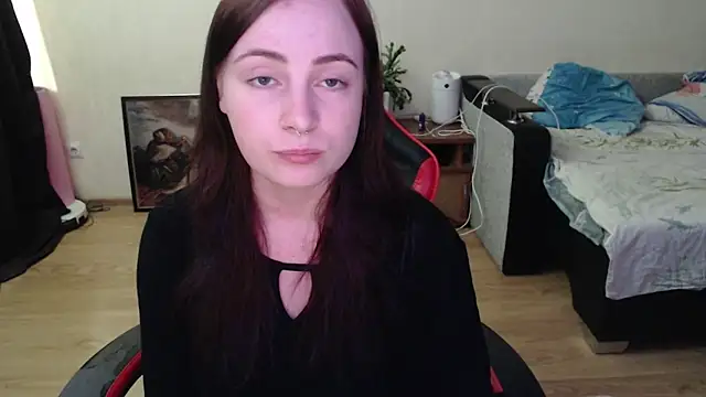 Snapshot of Laralianna chatting on June 15, 2026, 11:56 am Laralianna online show from June 15, 2026, 11:56 am