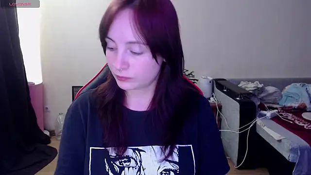 Snapshot of Laralianna chatting on August 5, 2026, 1:03 pm Laralianna online show from August 5, 2026, 1:03 pm