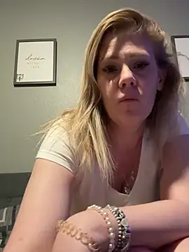 Lexi Shocker online show from February 26, 2025, 7:09 am