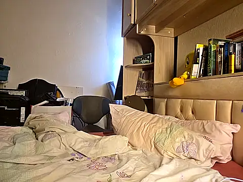 theSmallest-dick online show from October 9, 2025, 3:32 pm