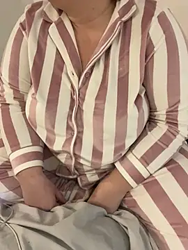 sweeti Em online show from January 9, 2026, 8:32 pm