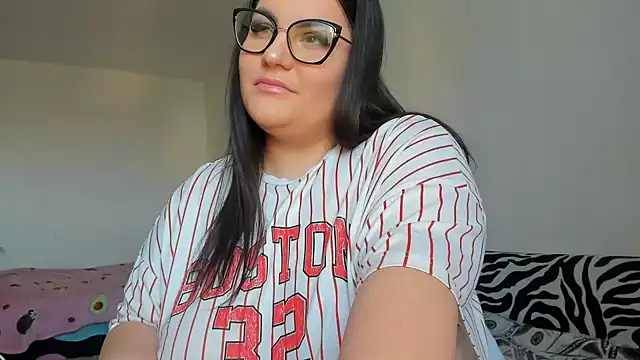 DaisiyWalker online show from February 21, 2025, 9:13 am