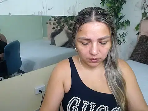 cum bigass online show from April 21, 2026, 12:22 pm