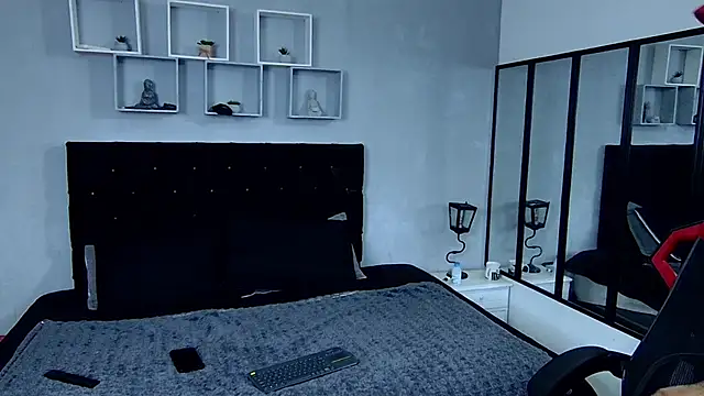 tyler hank01 online show from February 24, 2025, 2:48 pm