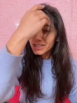 Snapshot of Kiscsillagg chatting on December 11, 2024, 12:34 pm Kiscsillagg online show from December 11, 2024, 12:34 pm