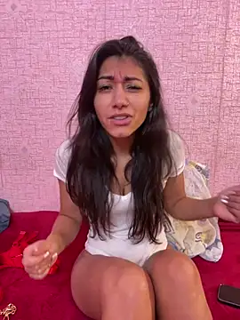 Snapshot of Kiscsillagg chatting on December 21, 2024, 12:38 pm Kiscsillagg online show from December 21, 2024, 12:38 pm