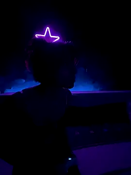 Snapshot of Kiscsillagg chatting on November 14, 2025, 11:02 pm Kiscsillagg online show from November 14, 2025, 11:02 pm