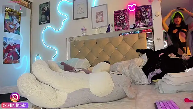 devlin nurmi online show from February 6, 2025, 6:13 pm