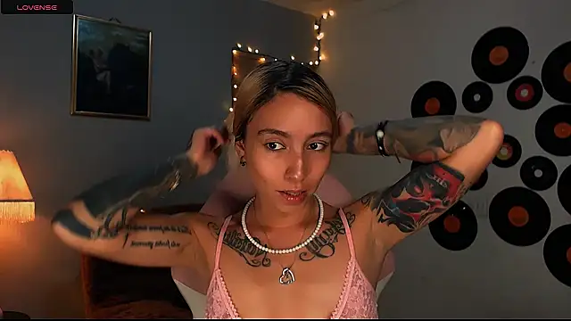 Saucy Jenn online show from March 2, 2025, 1:26 am