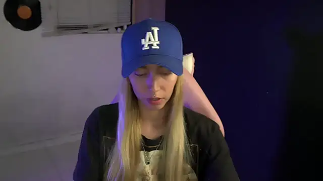 Snapshot of Saucy_Jenn chatting on July 25, 2026, 3:48 am Saucy Jenn online show from July 25, 2026, 3:48 am