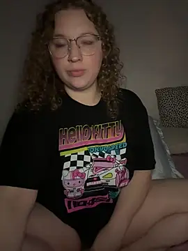 Snapshot of EmmieRae chatting on September 17, 2025, 4:14 am EmmieRae online show from September 17, 2025, 4:14 am