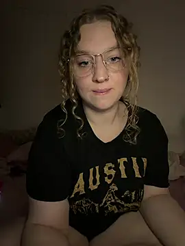 Snapshot of EmmieRae chatting on February 28, 2026, 2:34 am EmmieRae online show from February 28, 2026, 2:34 am