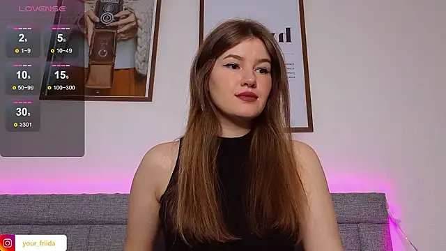 Snapshot of alwaysfrida chatting on December 7, 2024, 9:44 pm alwaysfrida online show from December 7, 2024, 9:44 pm