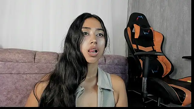 Valentinne z online show from January 23, 2025, 3:54 pm