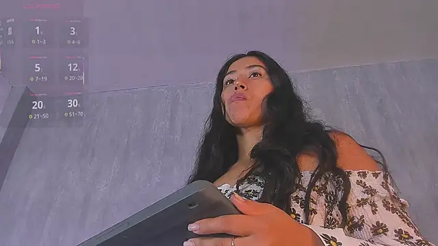 Valentinne z online show from September 14, 2025, 3:55 pm