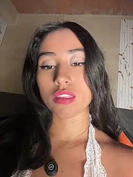 Snapshot of Valentinne_z chatting on May 12, 2026, 11:57 pm Valentinne z online show from May 12, 2026, 11:57 pm