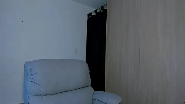 alejandro calderon1 online show from March 21, 2025, 2:50 am