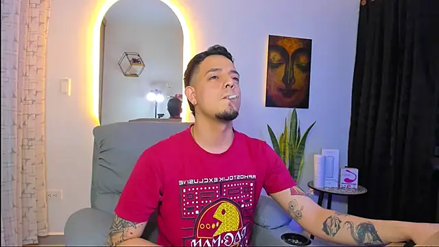 alejandro calderon1 online show from December 23, 2025, 6:11 am