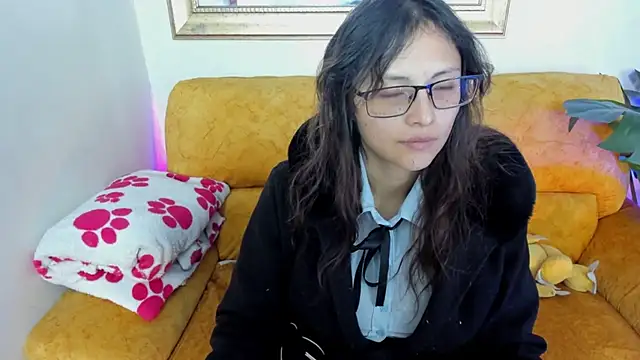Kyomi chang online show from May 27, 2026, 12:24 pm