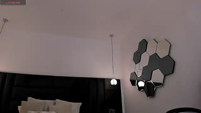 JennaOlsonX online show from February 1, 2025, 6:29 pm