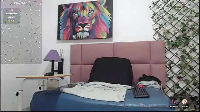 Snapshot of Allyson_Devil chatting on December 9, 2024, 7:29 pm Allyson Devil online show from December 9, 2024, 7:29 pm