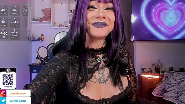 damnliciousss online show from October 17, 2025, 12:14 am