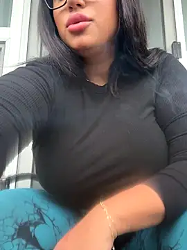 MeghanXO online show from September 13, 2025, 12:49 pm