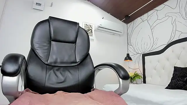 jacob hardx online show from December 2, 2025, 8:15 pm