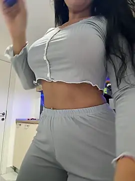 Snapshot of Scarlett-Dream chatting on May 14, 2026, 5:14 am Scarlett-Dream online show from May 14, 2026, 5:14 am